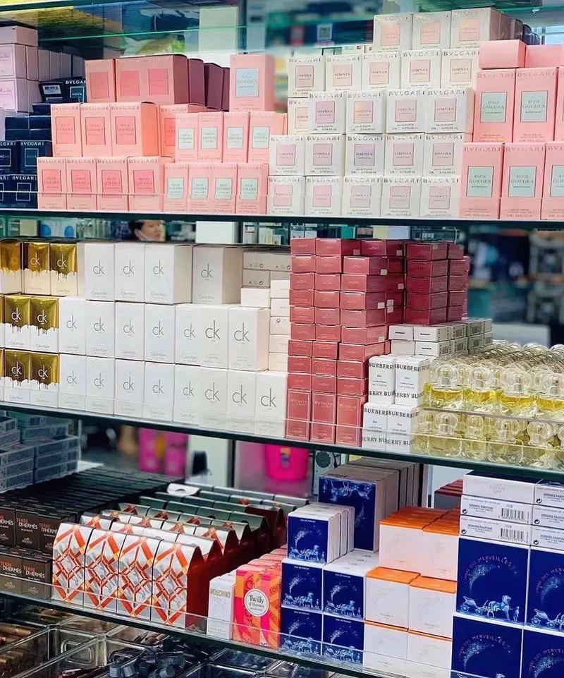 疫情三年后，深圳明通化妝品市場拿貨攻略與風險鑒別指南
